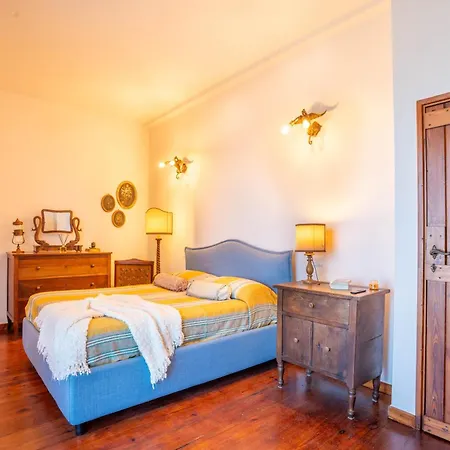 Villa Loris - History & Luxury *